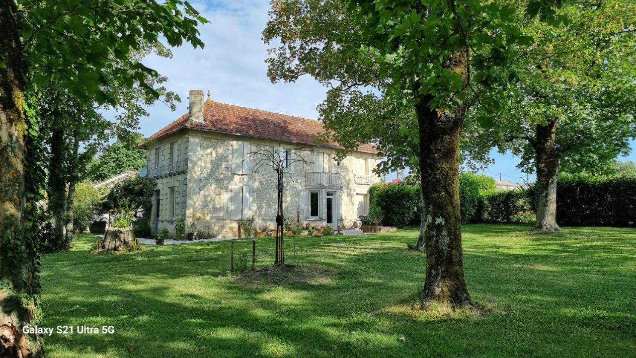 Logis De Pagnolet Villa Ozillac Eksteriør billede